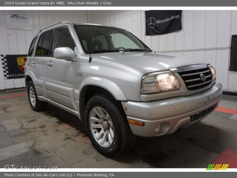 Silky Silver Metallic / Gray 2004 Suzuki Grand Vitara EX 4WD