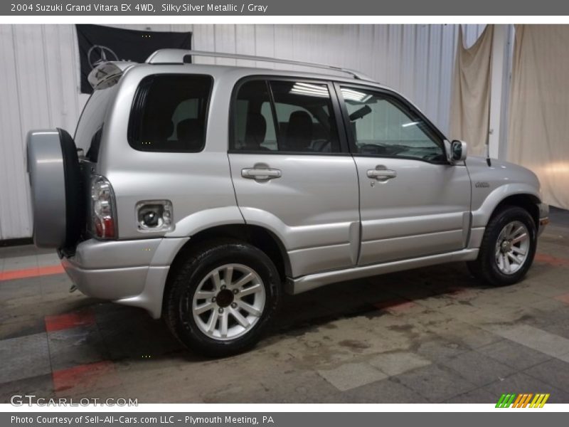 Silky Silver Metallic / Gray 2004 Suzuki Grand Vitara EX 4WD
