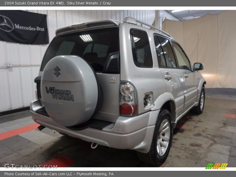 Silky Silver Metallic / Gray 2004 Suzuki Grand Vitara EX 4WD