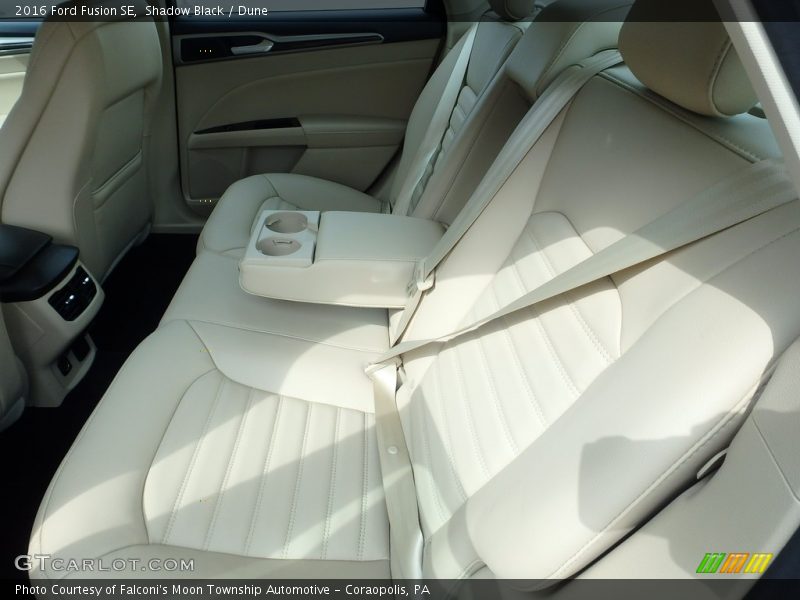 Shadow Black / Dune 2016 Ford Fusion SE