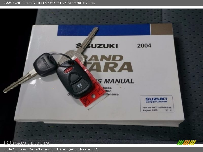Silky Silver Metallic / Gray 2004 Suzuki Grand Vitara EX 4WD