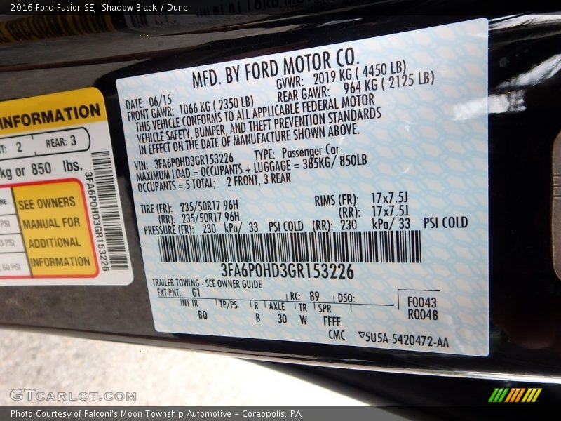 Shadow Black / Dune 2016 Ford Fusion SE