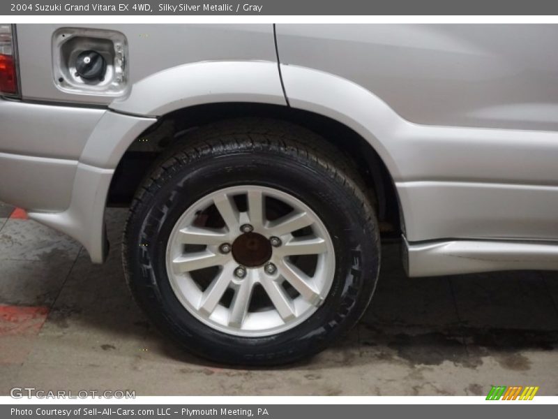 Silky Silver Metallic / Gray 2004 Suzuki Grand Vitara EX 4WD