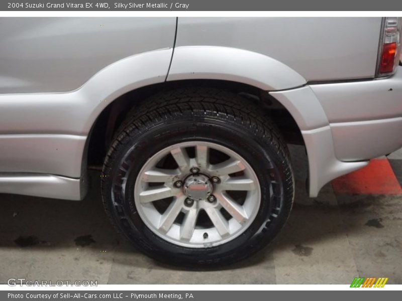 Silky Silver Metallic / Gray 2004 Suzuki Grand Vitara EX 4WD