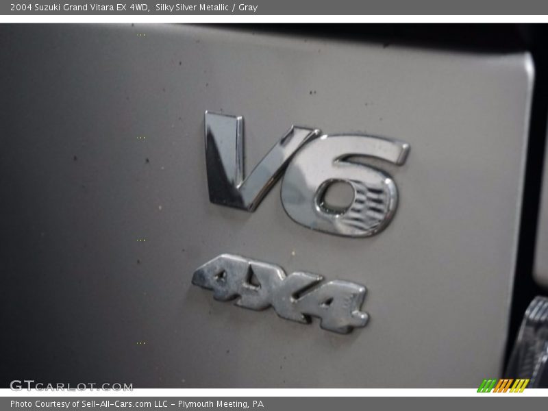 Silky Silver Metallic / Gray 2004 Suzuki Grand Vitara EX 4WD