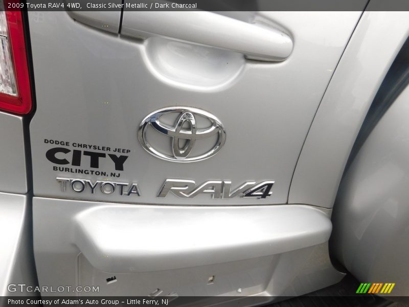 Classic Silver Metallic / Dark Charcoal 2009 Toyota RAV4 4WD