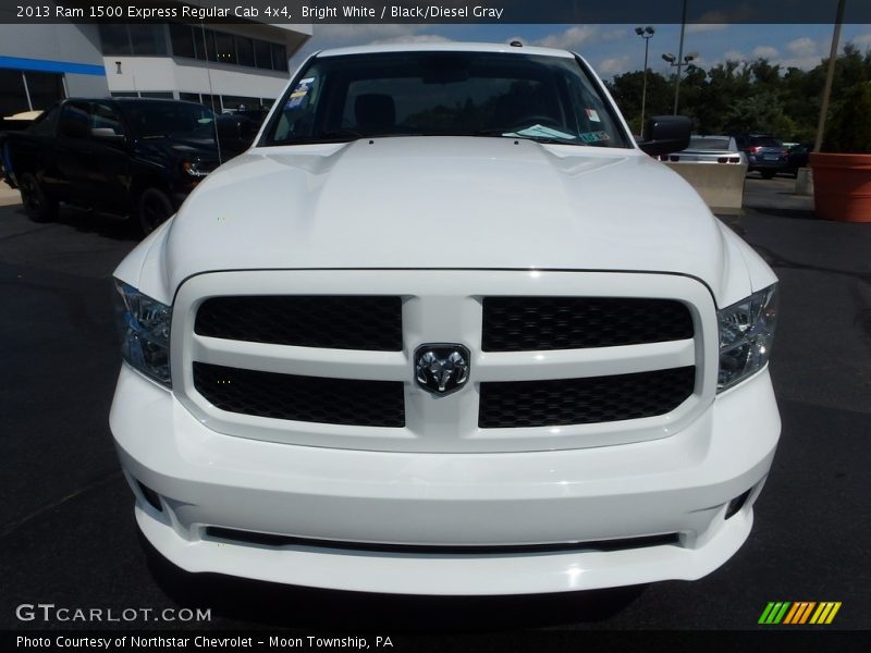 Bright White / Black/Diesel Gray 2013 Ram 1500 Express Regular Cab 4x4