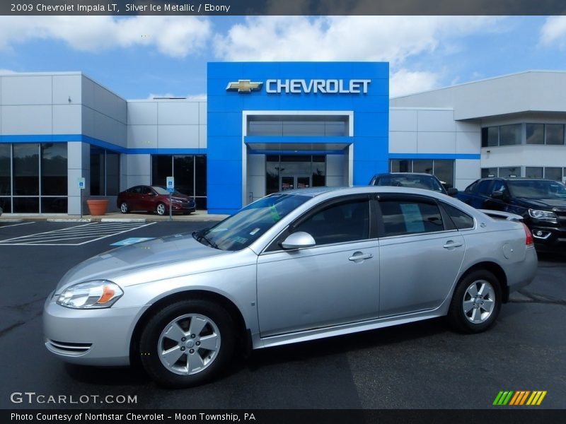 Front 3/4 View of 2009 Impala LT