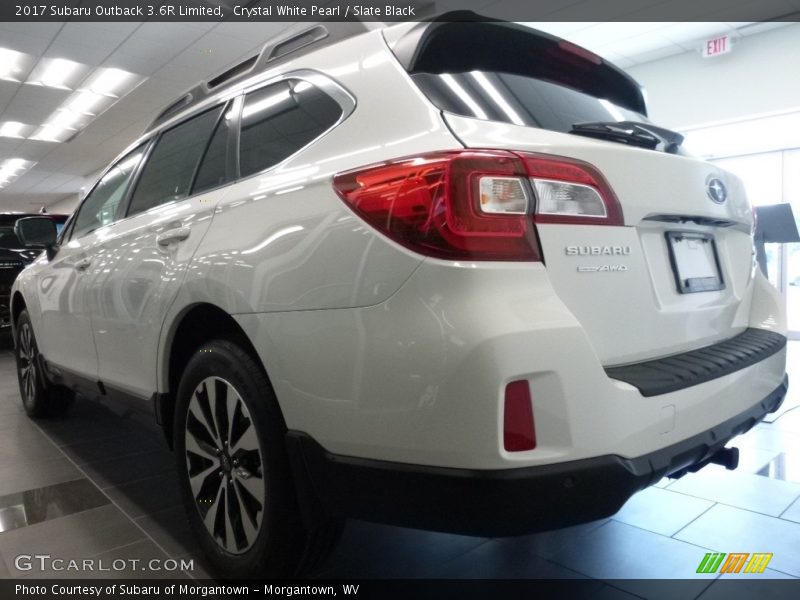 Crystal White Pearl / Slate Black 2017 Subaru Outback 3.6R Limited