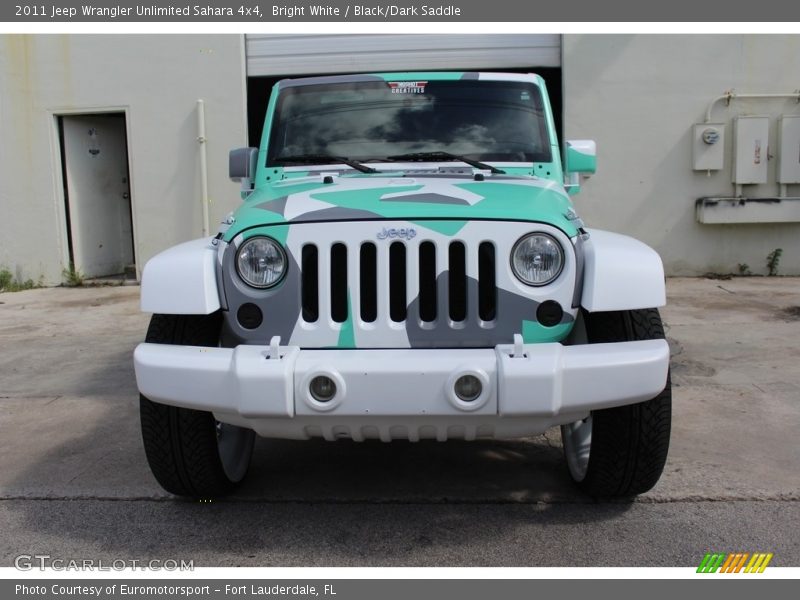 Bright White / Black/Dark Saddle 2011 Jeep Wrangler Unlimited Sahara 4x4