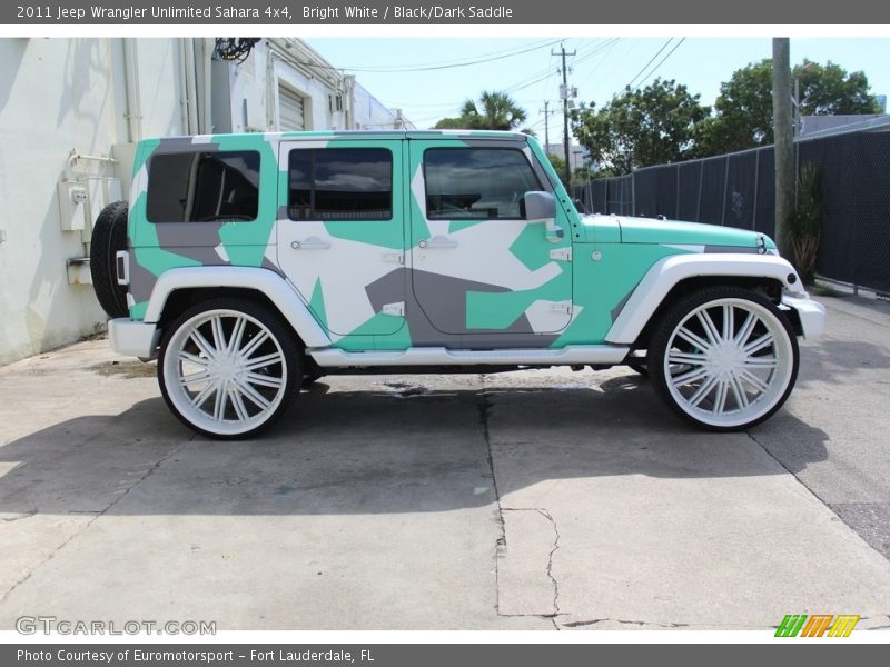 Bright White / Black/Dark Saddle 2011 Jeep Wrangler Unlimited Sahara 4x4