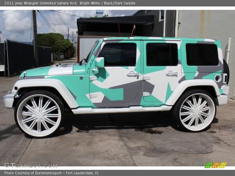 Bright White / Black/Dark Saddle 2011 Jeep Wrangler Unlimited Sahara 4x4