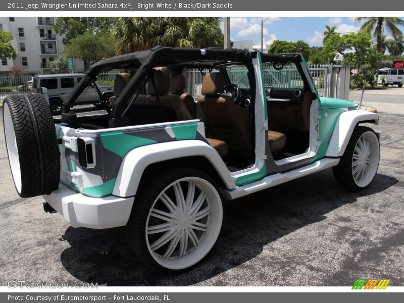 Bright White / Black/Dark Saddle 2011 Jeep Wrangler Unlimited Sahara 4x4