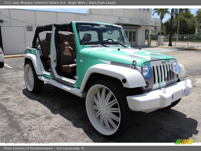 Bright White / Black/Dark Saddle 2011 Jeep Wrangler Unlimited Sahara 4x4