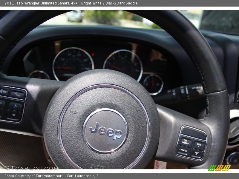 Bright White / Black/Dark Saddle 2011 Jeep Wrangler Unlimited Sahara 4x4