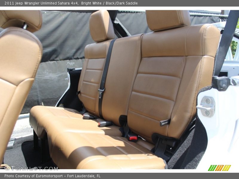 Bright White / Black/Dark Saddle 2011 Jeep Wrangler Unlimited Sahara 4x4