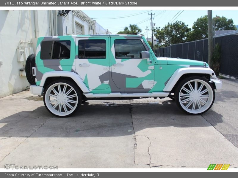 Bright White / Black/Dark Saddle 2011 Jeep Wrangler Unlimited Sahara 4x4