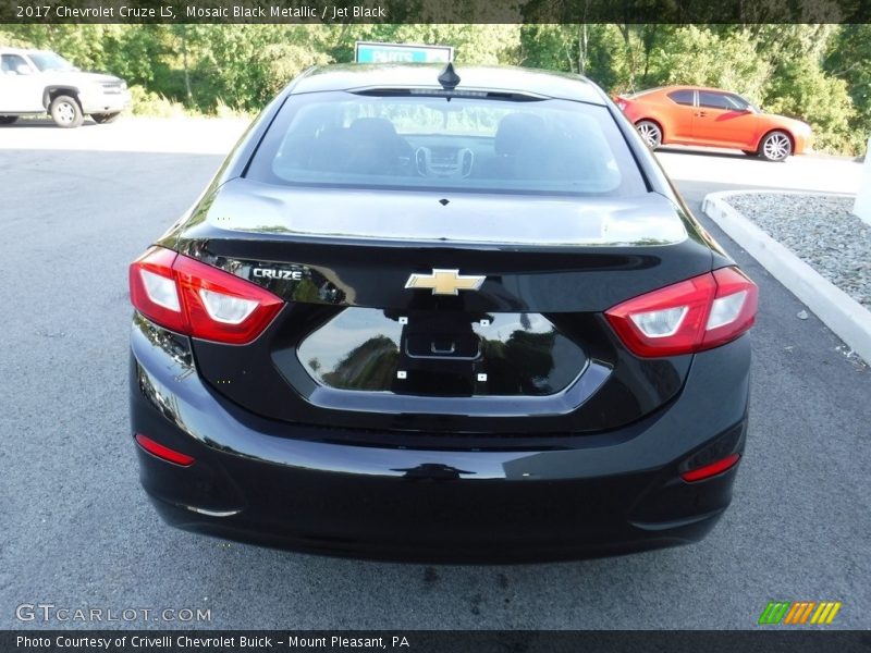 Mosaic Black Metallic / Jet Black 2017 Chevrolet Cruze LS