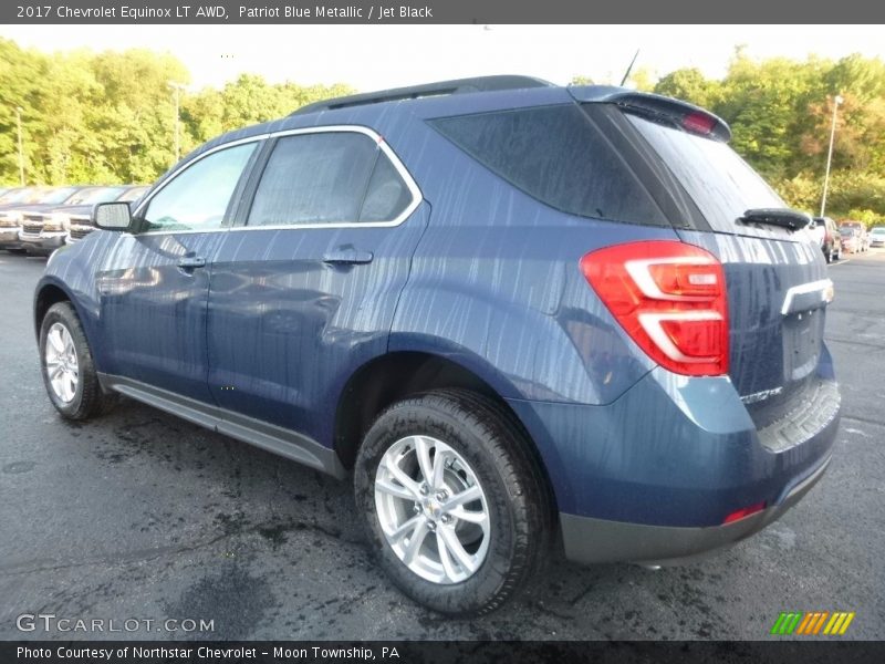 Patriot Blue Metallic / Jet Black 2017 Chevrolet Equinox LT AWD
