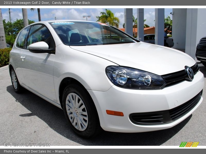 Candy White / Titan Black 2013 Volkswagen Golf 2 Door