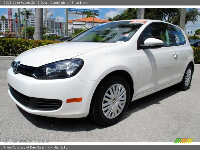 Candy White / Titan Black 2013 Volkswagen Golf 2 Door