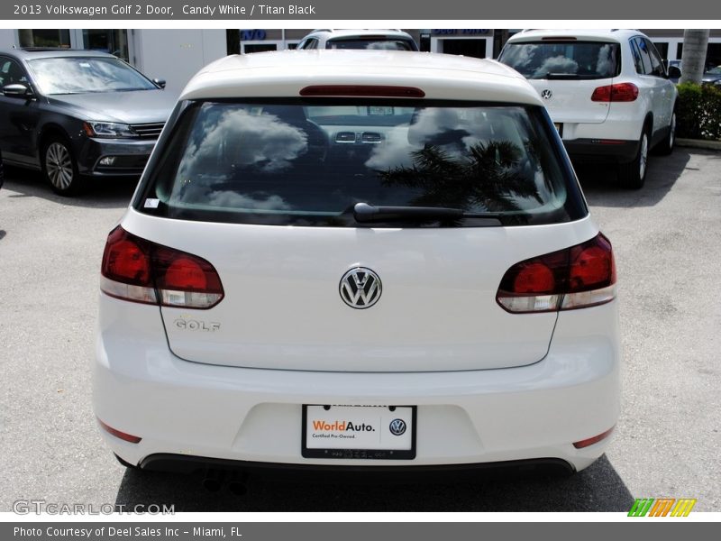 Candy White / Titan Black 2013 Volkswagen Golf 2 Door