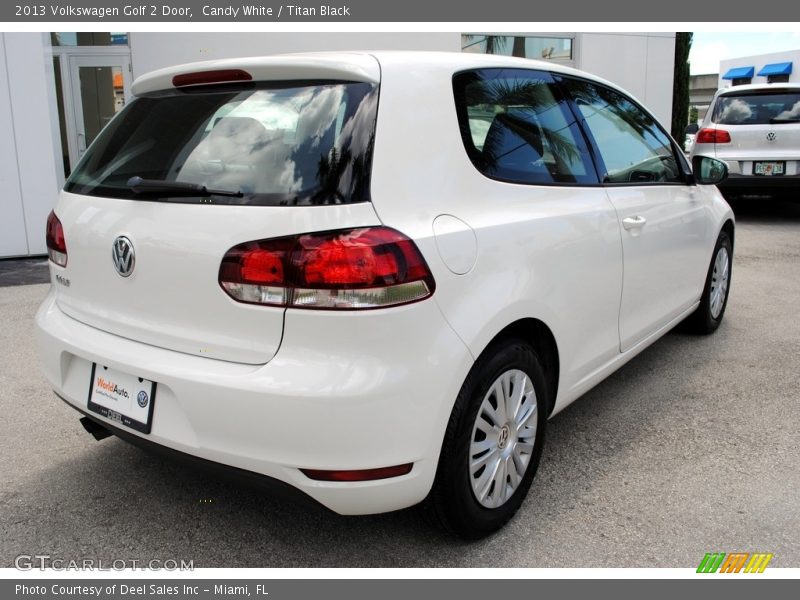 Candy White / Titan Black 2013 Volkswagen Golf 2 Door