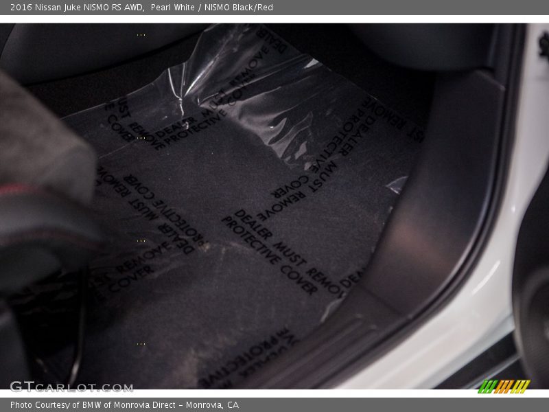 Pearl White / NISMO Black/Red 2016 Nissan Juke NISMO RS AWD