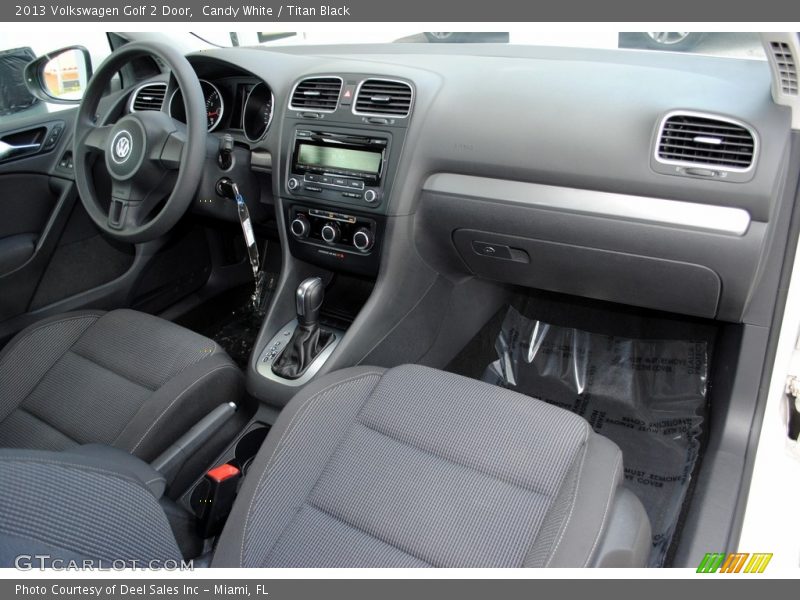 Candy White / Titan Black 2013 Volkswagen Golf 2 Door