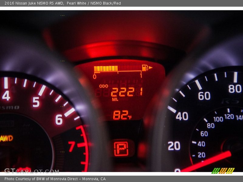 Pearl White / NISMO Black/Red 2016 Nissan Juke NISMO RS AWD
