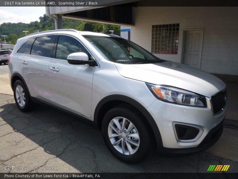 Front 3/4 View of 2017 Sorento LX V6 AWD