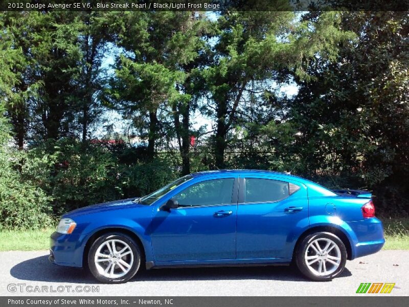 Blue Streak Pearl / Black/Light Frost Beige 2012 Dodge Avenger SE V6