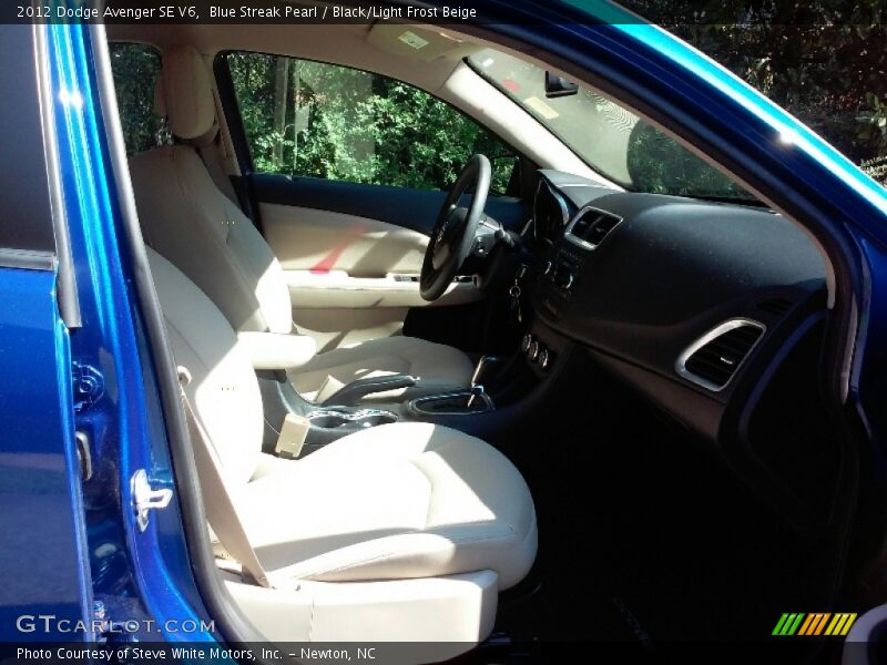 Blue Streak Pearl / Black/Light Frost Beige 2012 Dodge Avenger SE V6