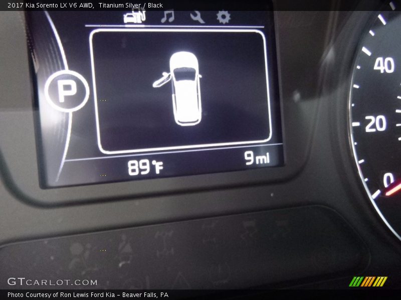 Titanium Silver / Black 2017 Kia Sorento LX V6 AWD