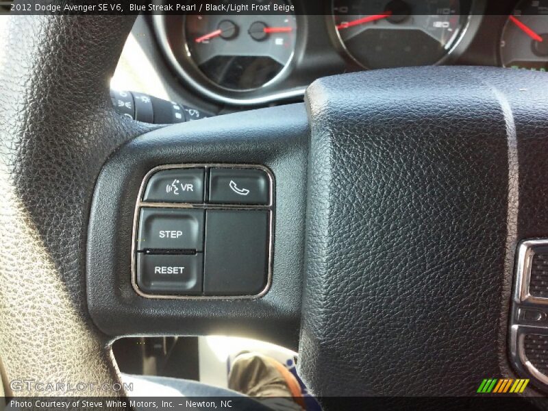 Blue Streak Pearl / Black/Light Frost Beige 2012 Dodge Avenger SE V6