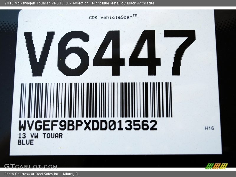 Night Blue Metallic / Black Anthracite 2013 Volkswagen Touareg VR6 FSI Lux 4XMotion