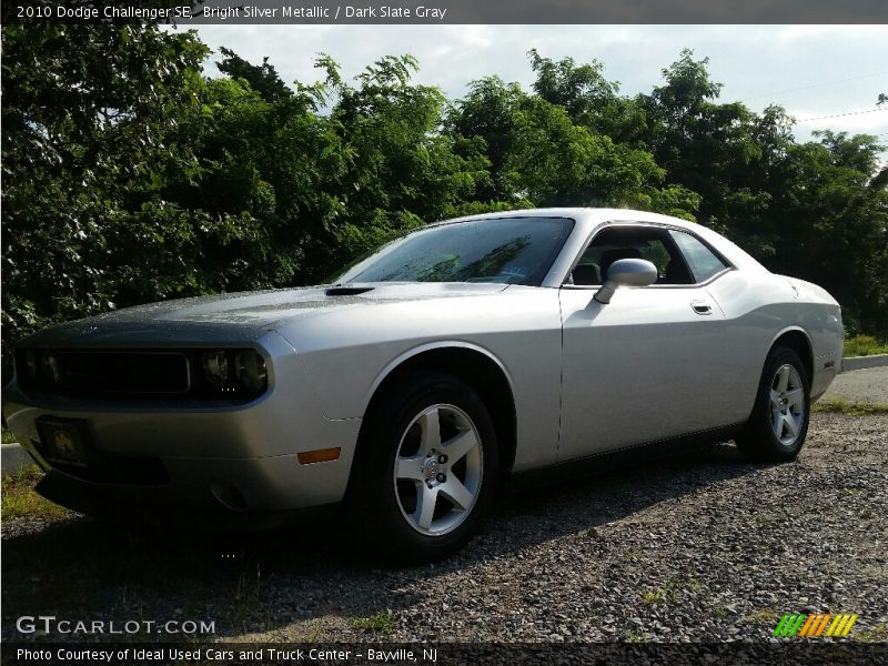 Bright Silver Metallic / Dark Slate Gray 2010 Dodge Challenger SE