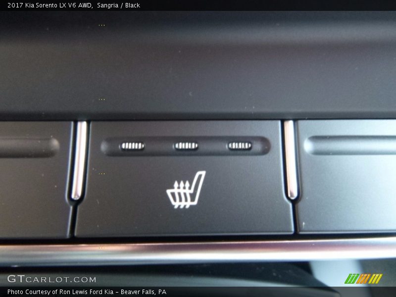 Controls of 2017 Sorento LX V6 AWD