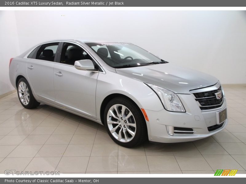 Radiant Silver Metallic / Jet Black 2016 Cadillac XTS Luxury Sedan