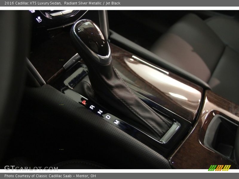Radiant Silver Metallic / Jet Black 2016 Cadillac XTS Luxury Sedan