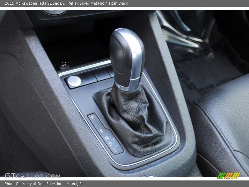 Reflex Silver Metallic / Titan Black 2015 Volkswagen Jetta SE Sedan