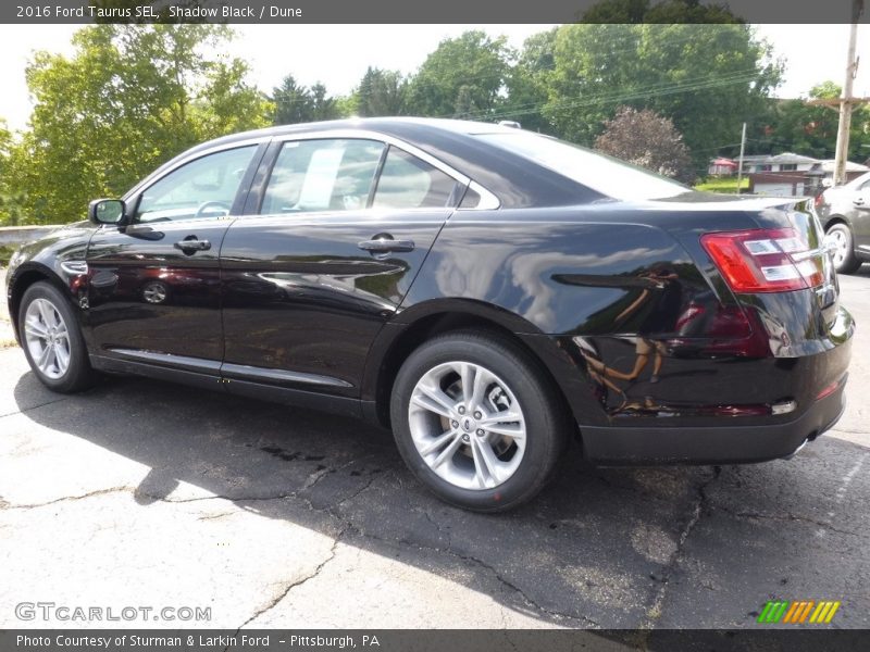 Shadow Black / Dune 2016 Ford Taurus SEL