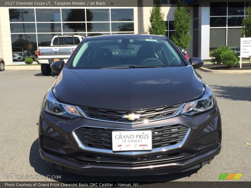 Tungsten Metallic / Jet Black 2017 Chevrolet Cruze LT