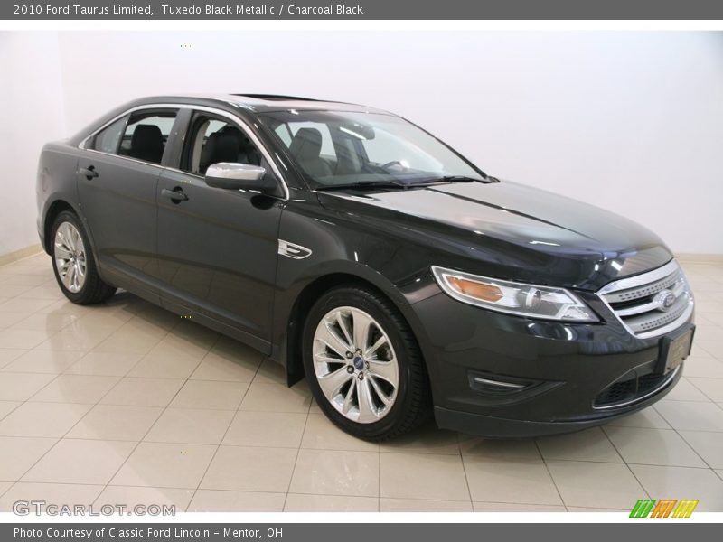 Tuxedo Black Metallic / Charcoal Black 2010 Ford Taurus Limited