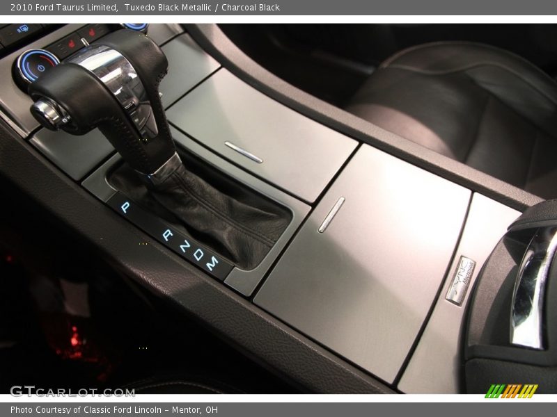 Tuxedo Black Metallic / Charcoal Black 2010 Ford Taurus Limited