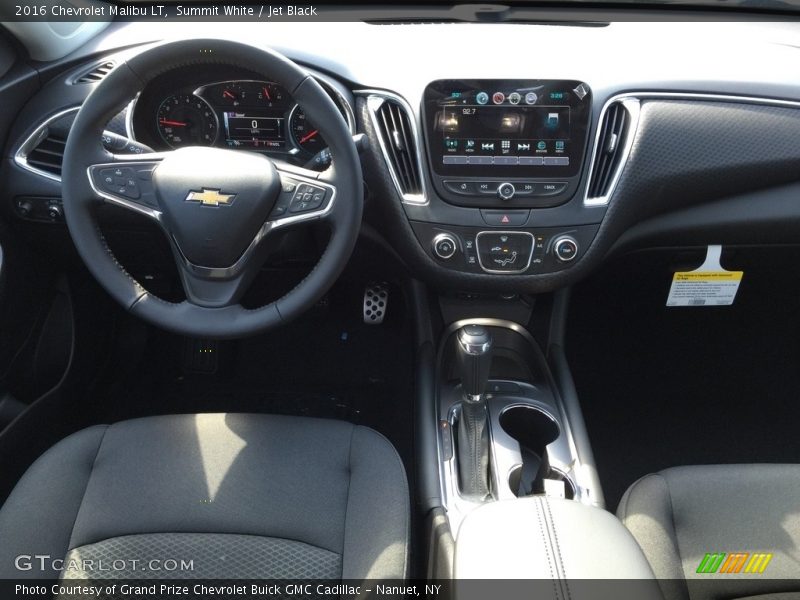 Summit White / Jet Black 2016 Chevrolet Malibu LT