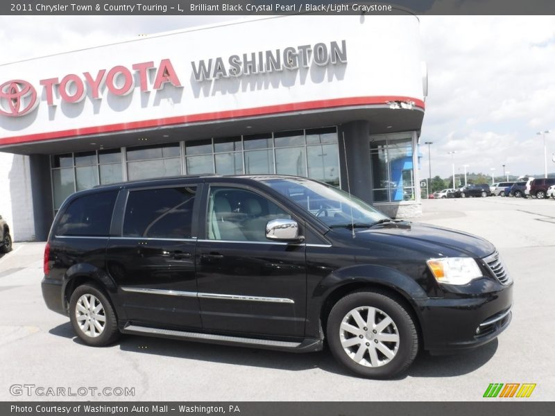 Brilliant Black Crystal Pearl / Black/Light Graystone 2011 Chrysler Town & Country Touring - L