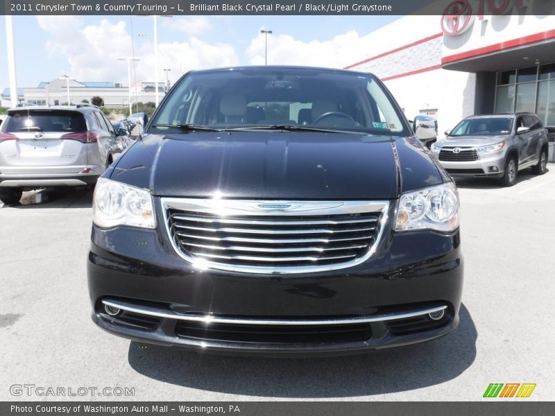 Brilliant Black Crystal Pearl / Black/Light Graystone 2011 Chrysler Town & Country Touring - L