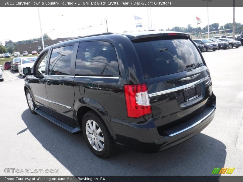 Brilliant Black Crystal Pearl / Black/Light Graystone 2011 Chrysler Town & Country Touring - L