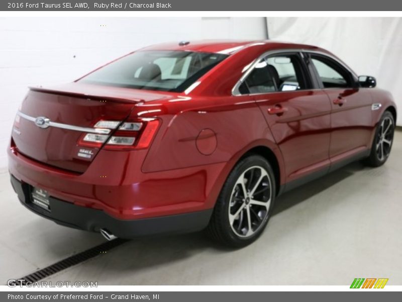  2016 Taurus SEL AWD Ruby Red